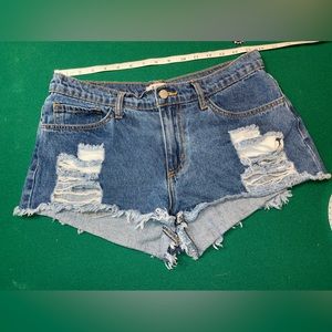 O2 Denim Distressed Woman's denim Jean Shorts Large Cut off Shorts USA L…